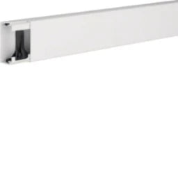 HAGER LF-Kanal aus PVC LF 30x60mm verkehrsweiß – LF3006009016