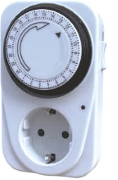 SKYLAND Mechanische Zeitschaltuhr Tagesprog. 15min Raster, für den Innenbereich – S81000