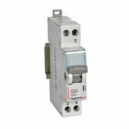 LEGRAND Wechselschalter CX3 mit Mittelstellung, 1 Wechsler 32A,Gebrauchskat. AC-22A, 1TE – 412902