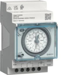 HAGER Tagesschaltuhr,1W/16A,3PLE,Gangr,analog – EHN111
