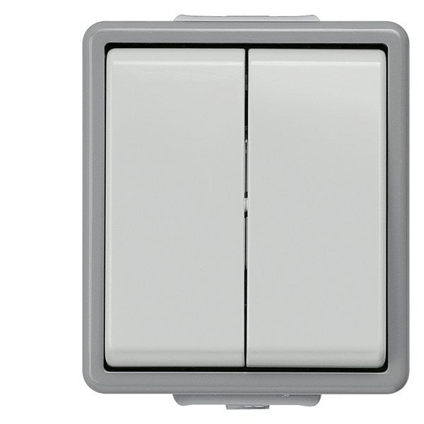 DELTA fläche IP44, AP dunkelgrau/hellgrau Serienschalter, 10A 250V 66x 75mm – 5TA4705