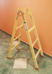 Alva Holz Doppelleiter mit 4 Sprossen ™NORM EN 131-1,-2,-3, H”he 136,5 cm - HDL4SP