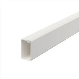 OBO Wand- und Deckenkanal mit Bodenlochung 1 5x30x2000 Polyvinylchlorid reinweiß RAL  – 6191010