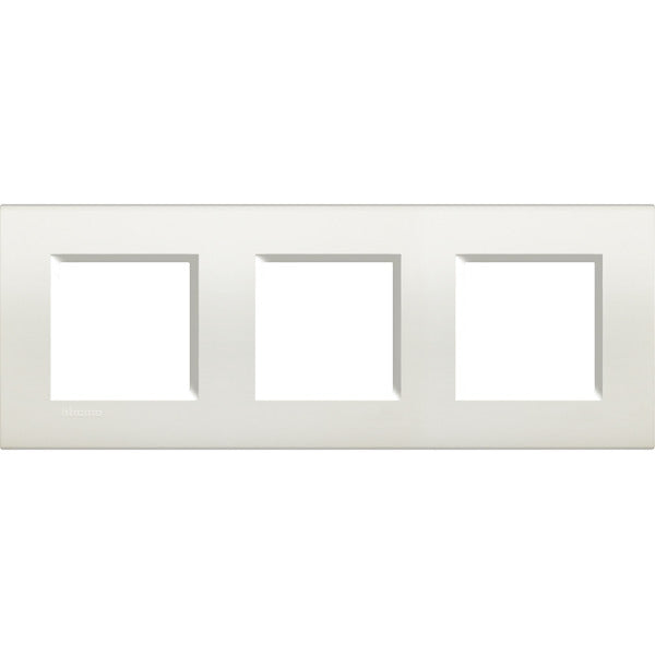 Abdeckrahmen LIVINGLIGHT: 3-fach, 2 + 2 + 2 Module, Farbe: Weiß – LNA4802M3BI