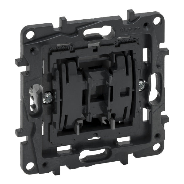 LEGRAND Niloe Step Einsatz Kreuzschalter 10Ax   – 864007